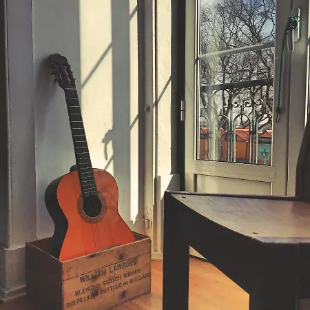 Lookout Hostel Lizbona