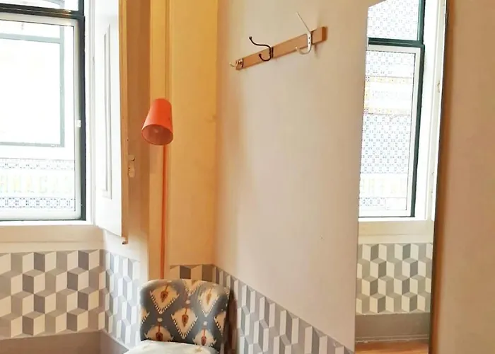 بيت شباب Lookout Lisboa